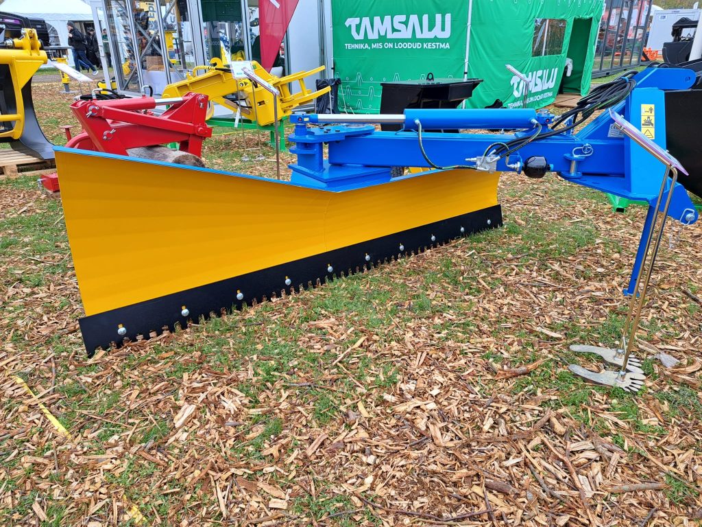 Tamsalu EPT - tagasahad, lumeroobid, Grader oder Planierhobel