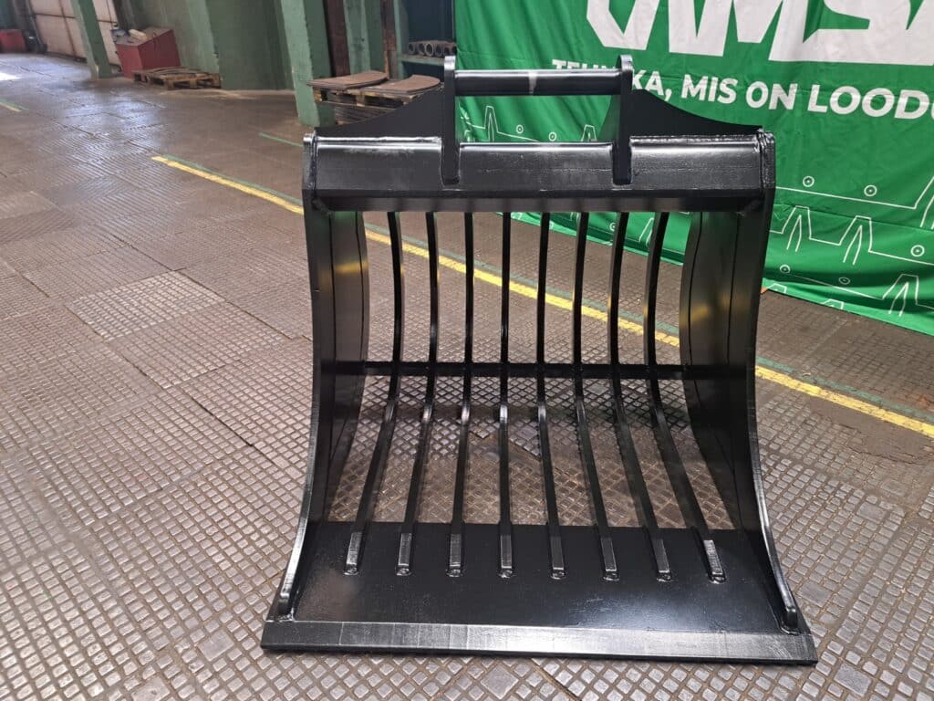 Screening bucket